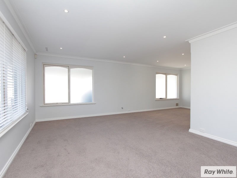 11 Lind Court, Langford WA 6147