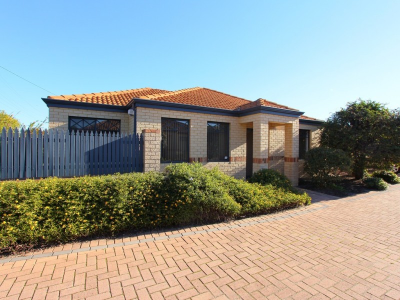 1/194 Hamilton Street, Queens Park WA 6107