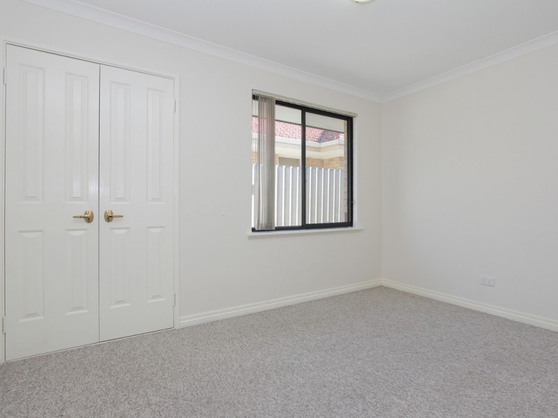 1/194 Hamilton Street, Queens Park WA 6107