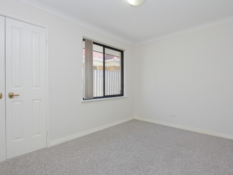 1/194 Hamilton Street, Queens Park WA 6107