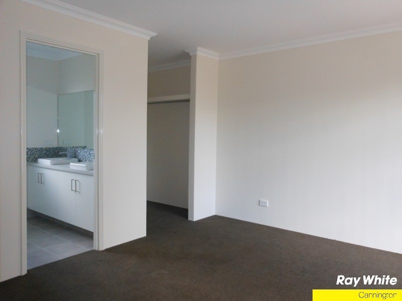 36B Brixton Street, Beckenham WA 6107