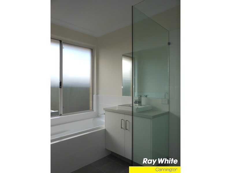 36B Brixton Street, Beckenham WA 6107