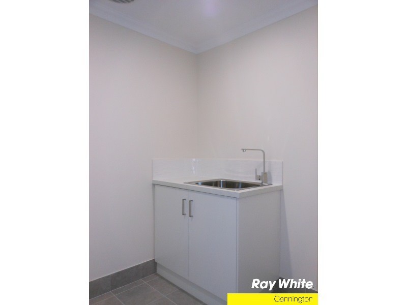 36B Brixton Street, Beckenham WA 6107