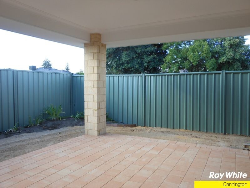 36B Brixton Street, Beckenham WA 6107