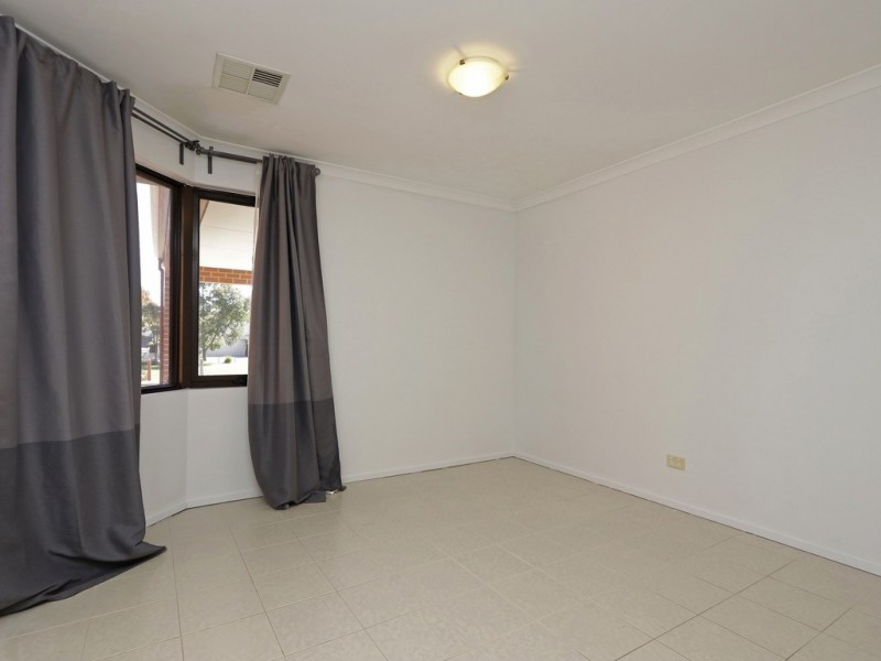 1/17 Dante Court, Bentley WA 6102