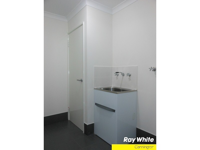 2/65 Jubilee Street, Beckenham WA 6107