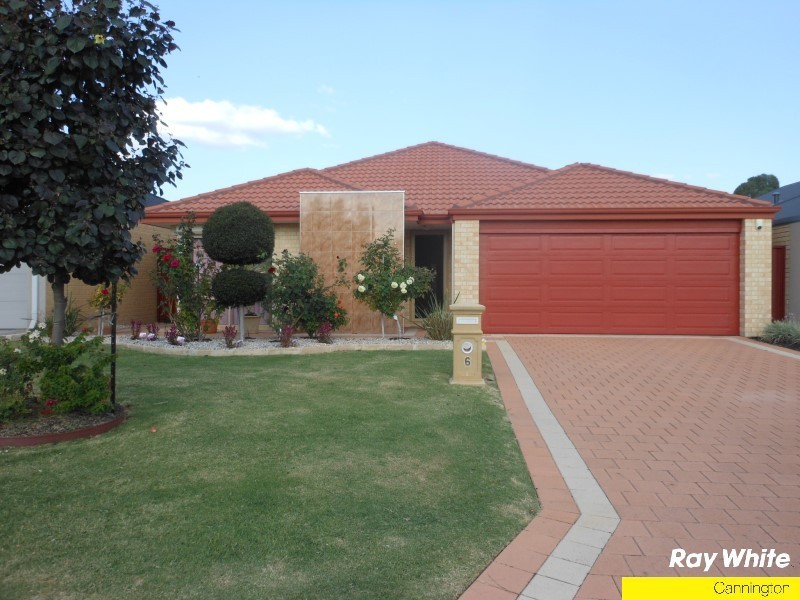 6 Gemina Way, Wattle Grove WA 6107