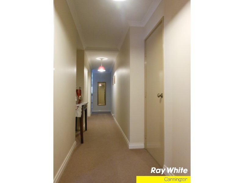 6 Gemina Way, Wattle Grove WA 6107