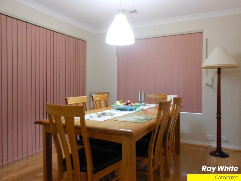 6 Gemina Way, Wattle Grove WA 6107
