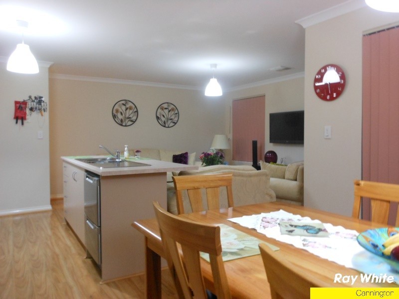 6 Gemina Way, Wattle Grove WA 6107