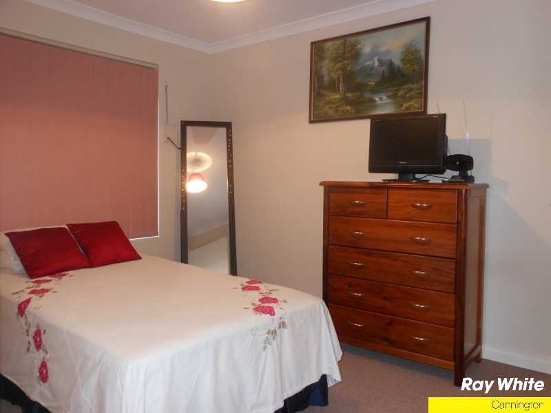 6 Gemina Way, Wattle Grove WA 6107