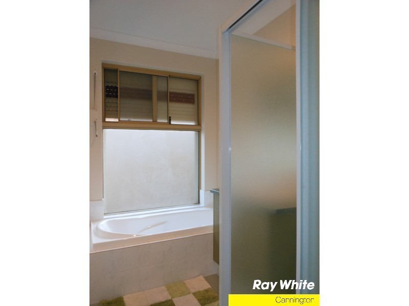 6 Gemina Way, Wattle Grove WA 6107