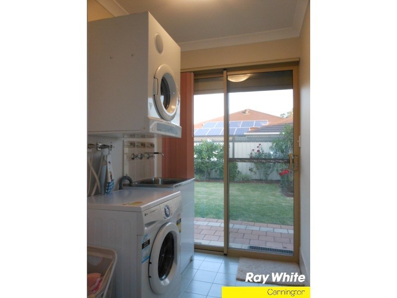 6 Gemina Way, Wattle Grove WA 6107