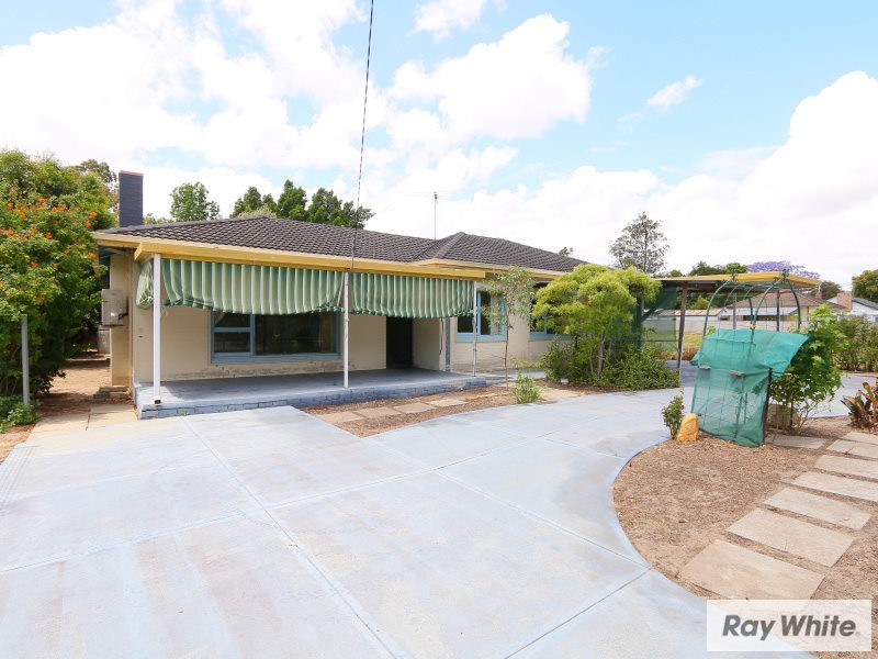 452 Railway Parade, Beckenham WA 6107