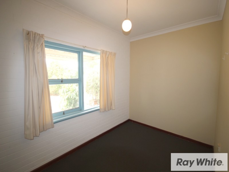 452 Railway Parade, Beckenham WA 6107