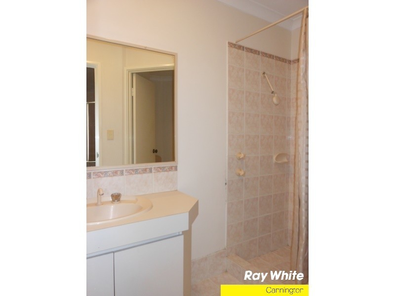 2/31 Holder Street, St James WA 6102