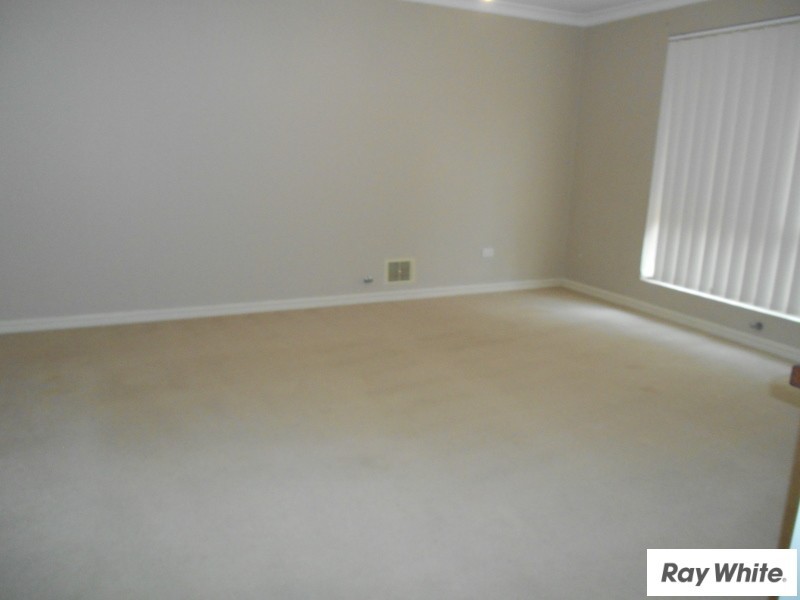 1a Herndon Close, Cannington WA 6107