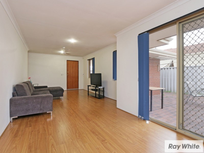 1/50 Leach Highway, Wilson WA 6107