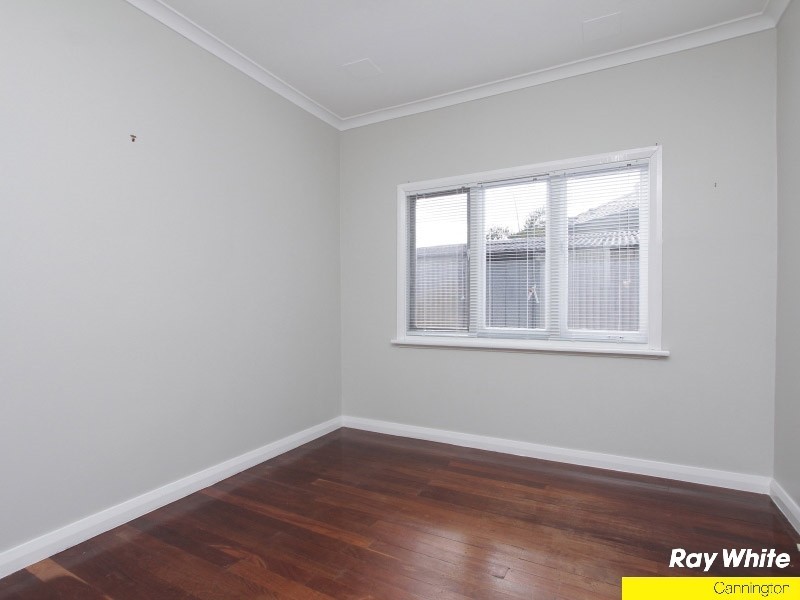 25 Second Avenue, Rossmoyne WA 6148