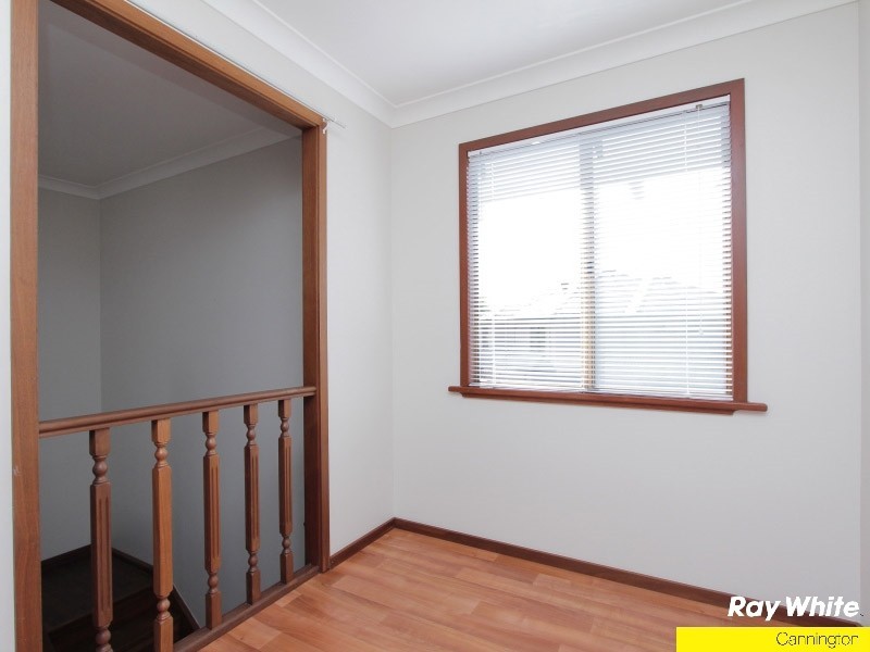 25 Second Avenue, Rossmoyne WA 6148