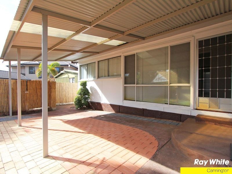 25 Second Avenue, Rossmoyne WA 6148