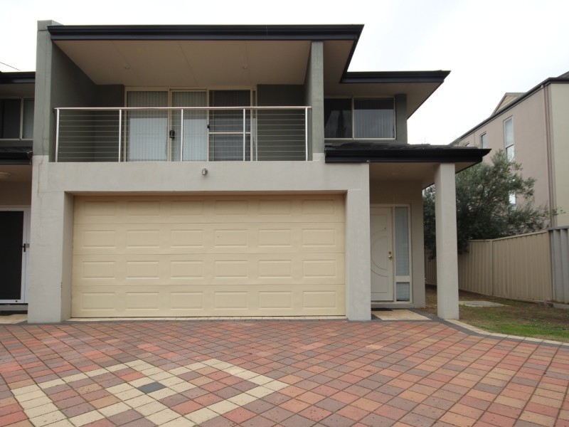 7/51 Carden Drive, Cannington WA 6107
