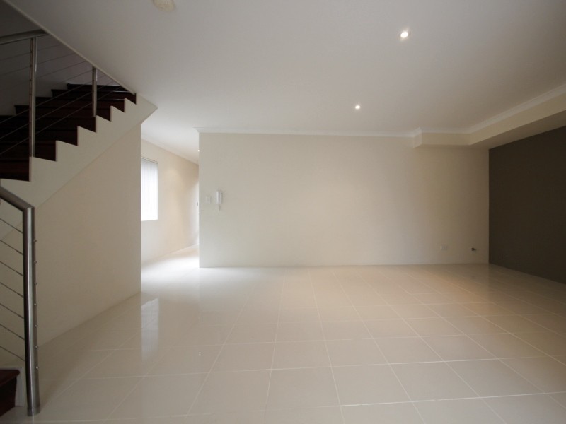 7/51 Carden Drive, Cannington WA 6107