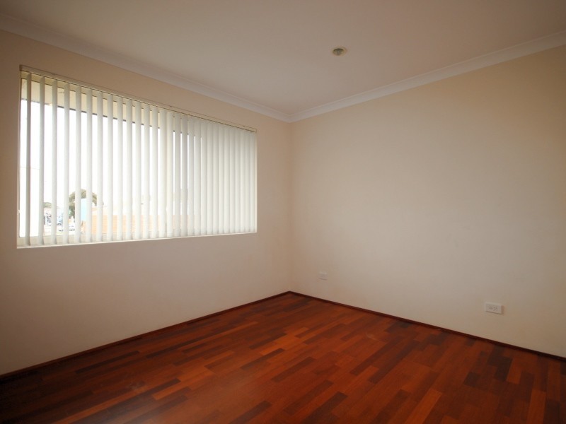 7/51 Carden Drive, Cannington WA 6107