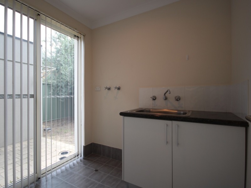 7/51 Carden Drive, Cannington WA 6107