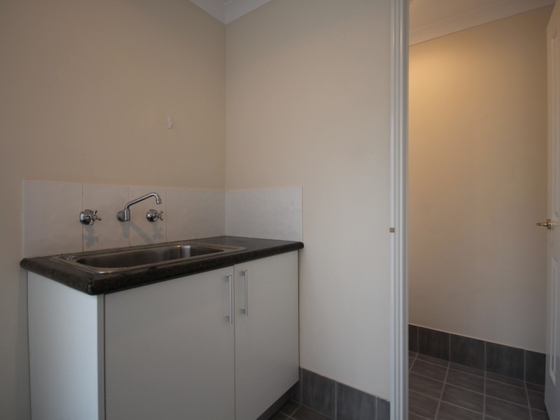 7/51 Carden Drive, Cannington WA 6107