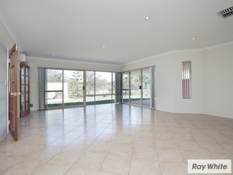 28A Highbury Crescent, Beckenham WA 6107