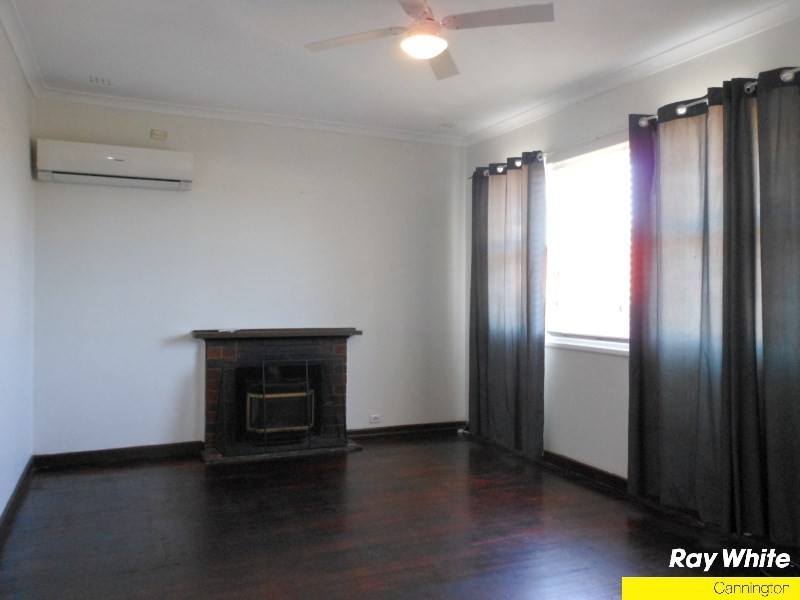 5 Ball Place, Queens Park WA 6107