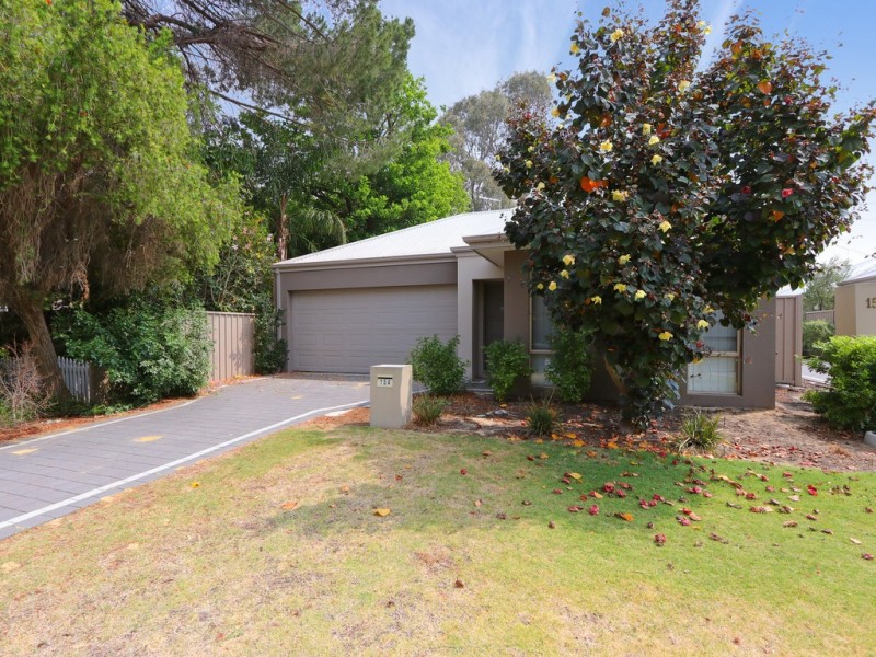 15a Mona Avenue, Beckenham WA 6107