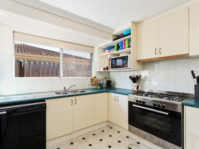 19 Walton Street, Queens Park WA 6107