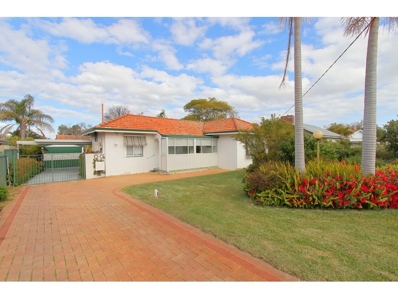3 Bagoda Street, Queens Park WA 6107