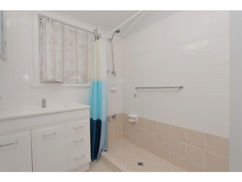 3 Bagoda Street, Queens Park WA 6107