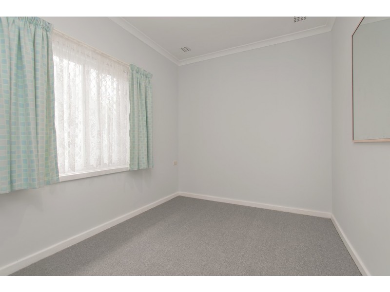 3 Bagoda Street, Queens Park WA 6107