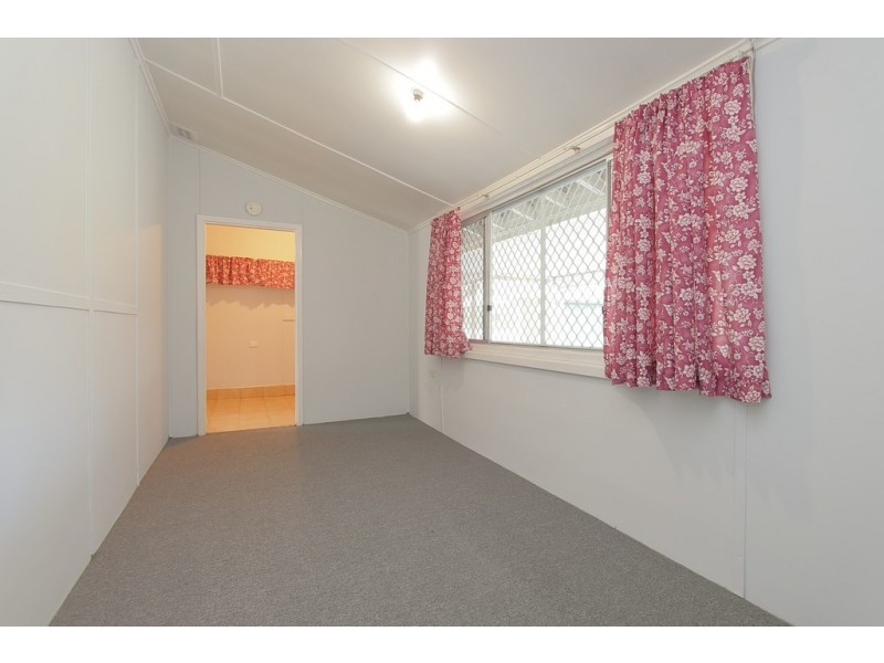 3 Bagoda Street, Queens Park WA 6107