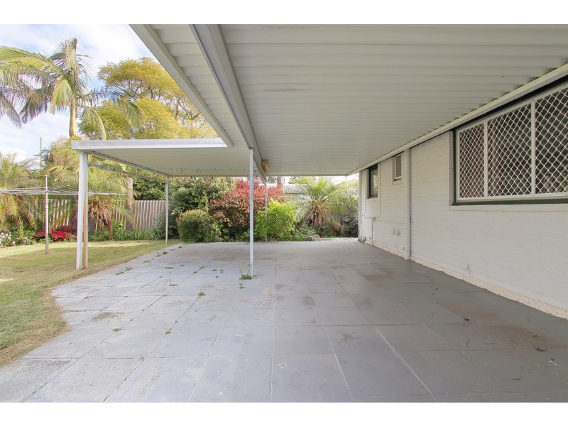 3 Bagoda Street, Queens Park WA 6107