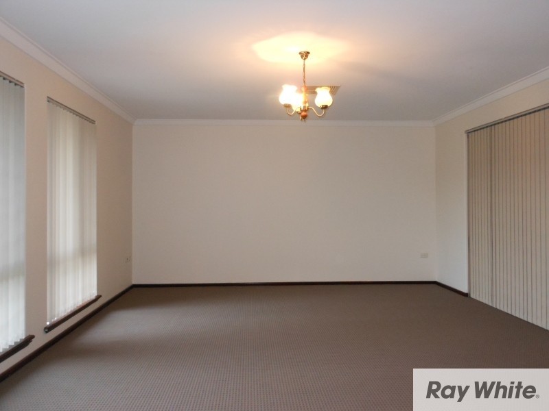 19 Walton Street, Queens Park WA 6107