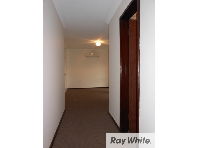 19 Walton Street, Queens Park WA 6107