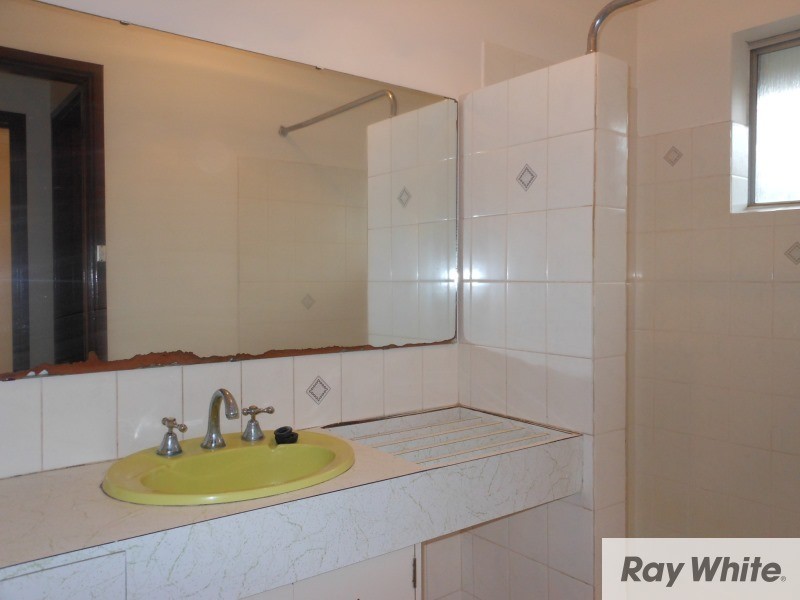 19 Walton Street, Queens Park WA 6107