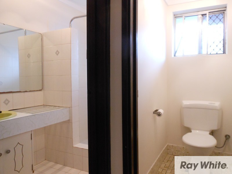 19 Walton Street, Queens Park WA 6107