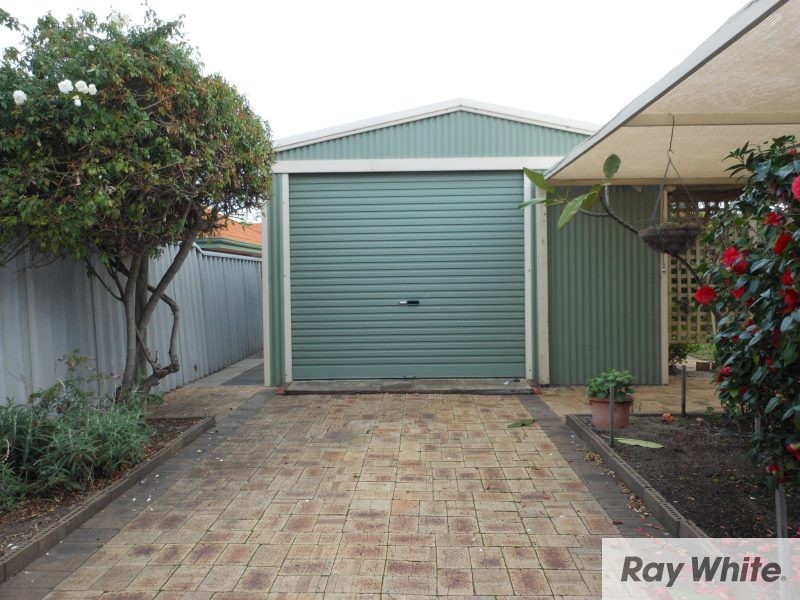 19 Walton Street, Queens Park WA 6107