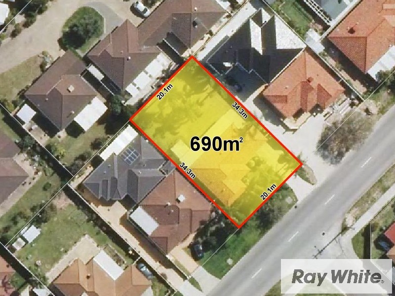 252 Wharf Street, Queens Park WA 6107