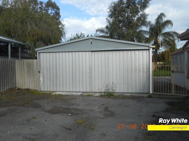 99 Mallard Way, Cannington WA 6107