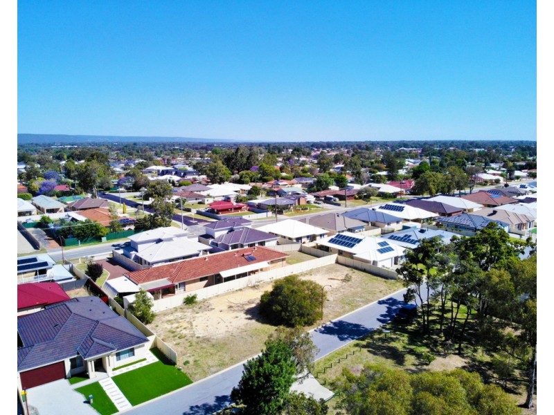 33 Gianatti Ramble, East Cannington WA 6107