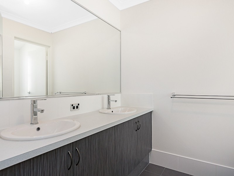 30 Cedar Way, Maddington WA 6109