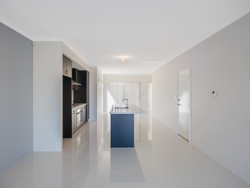 30 Cedar Way, Maddington WA 6109