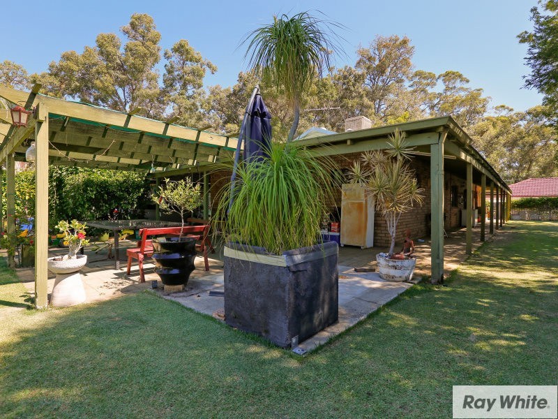 32 Dawson Avenue, Forrestfield WA 6058